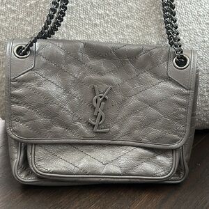 Saint Laurent Nikki bag medium in gray crinkle.